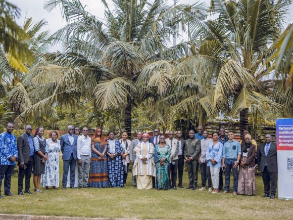 SOS SAVANE-ONG renforce sa stratégie de partenariat et de mobilisation des ressources.